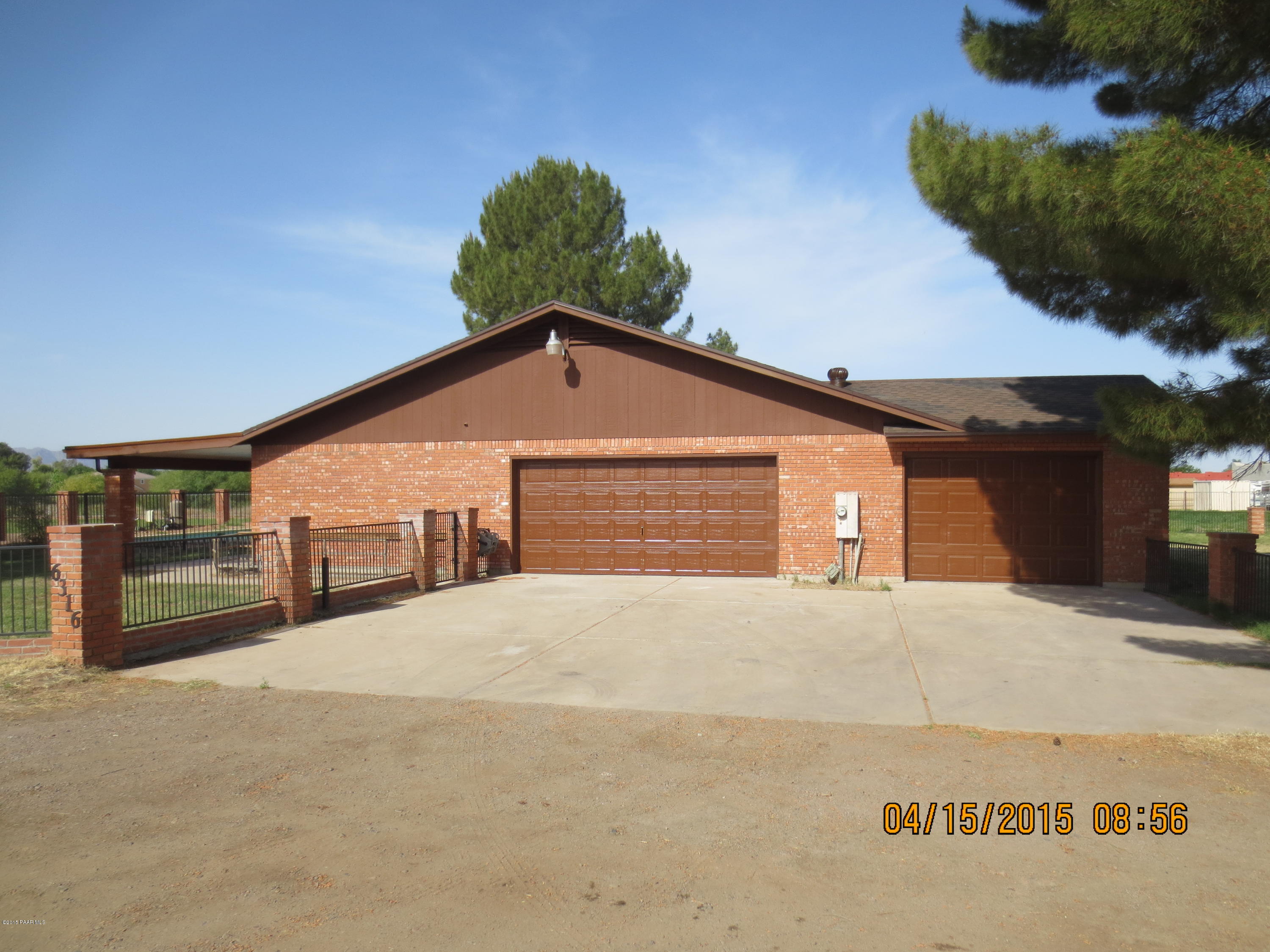 6316 West Vineyard Road Laveen, AZ 85339 - Photo 20 of 44 GarageView