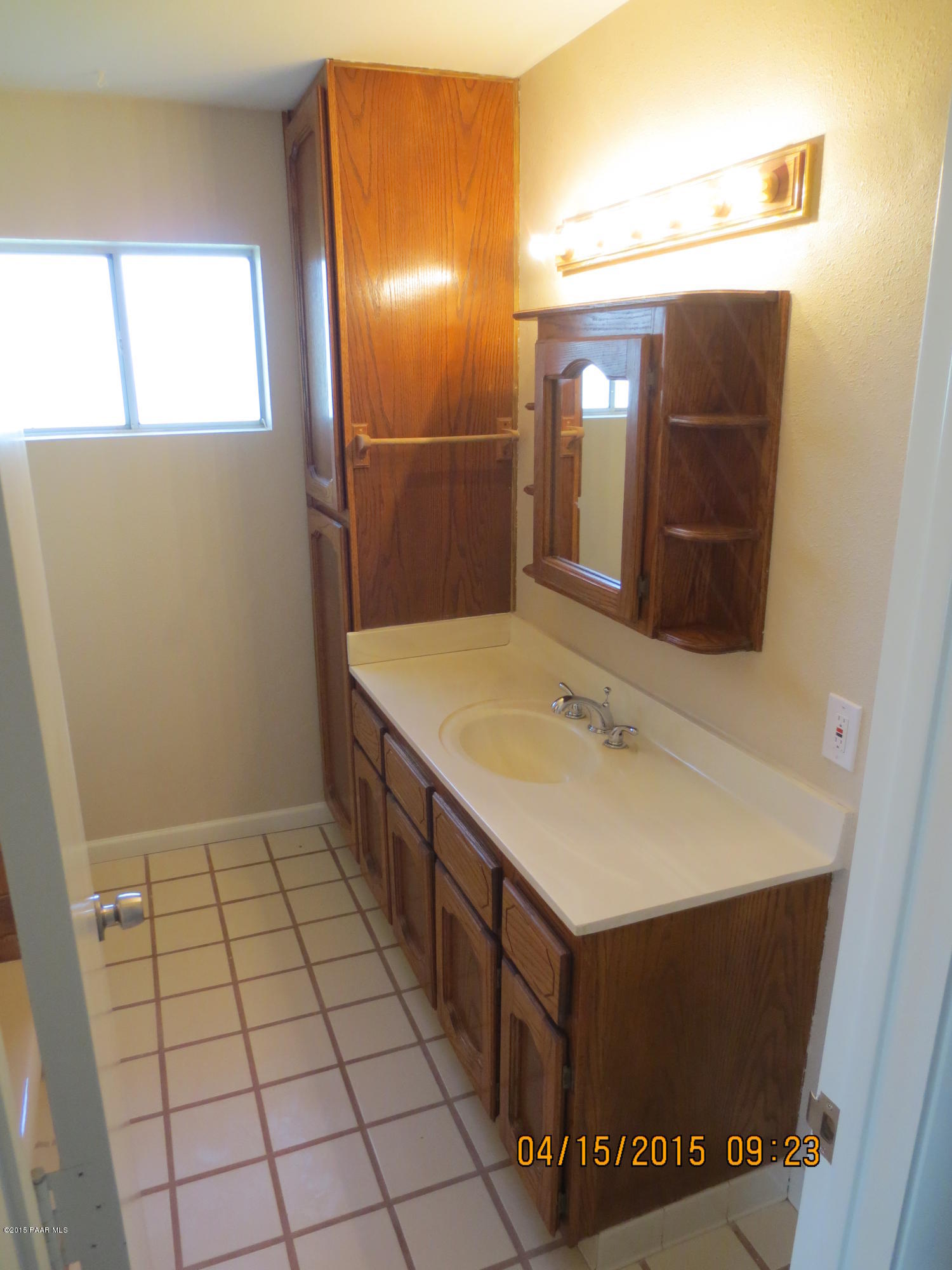 6316 West Vineyard Road Laveen, AZ 85339 - Photo 23 of 44 GuestBath2
