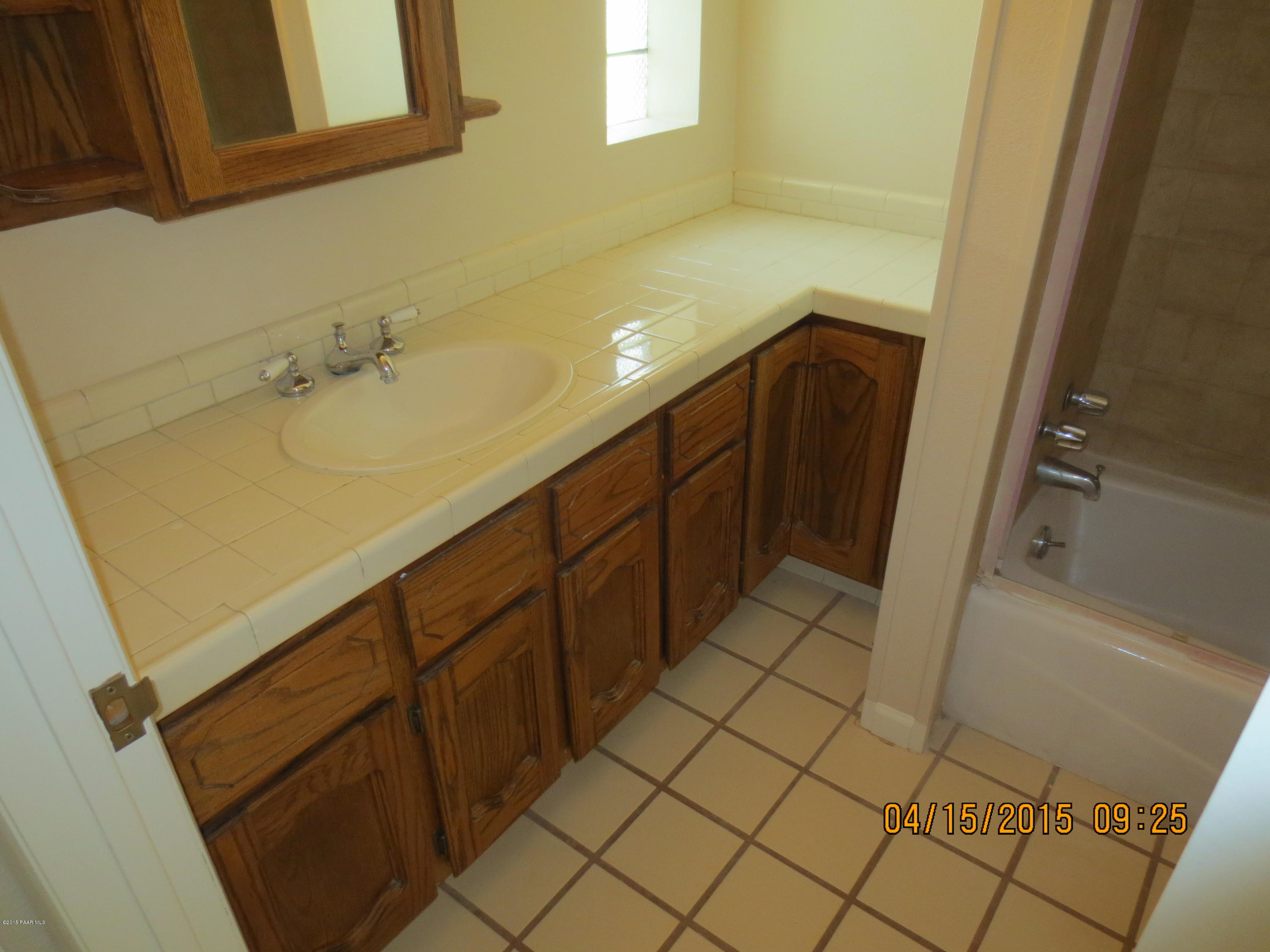 6316 West Vineyard Road Laveen, AZ 85339 - Photo 33 of 44 MasterBath1