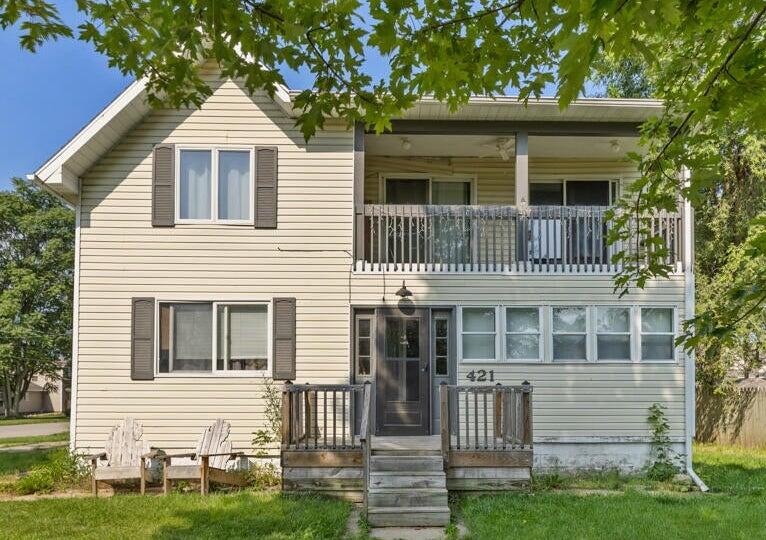 421 South Broas Street Belding, MI 48809 - Photo 1 of 29 421 s broas-exterior
