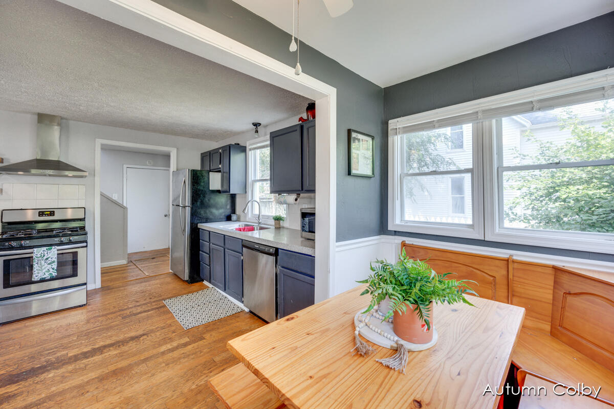 421 South Broas Street Belding, MI 48809 - Photo 16 of 29 IMG_1015