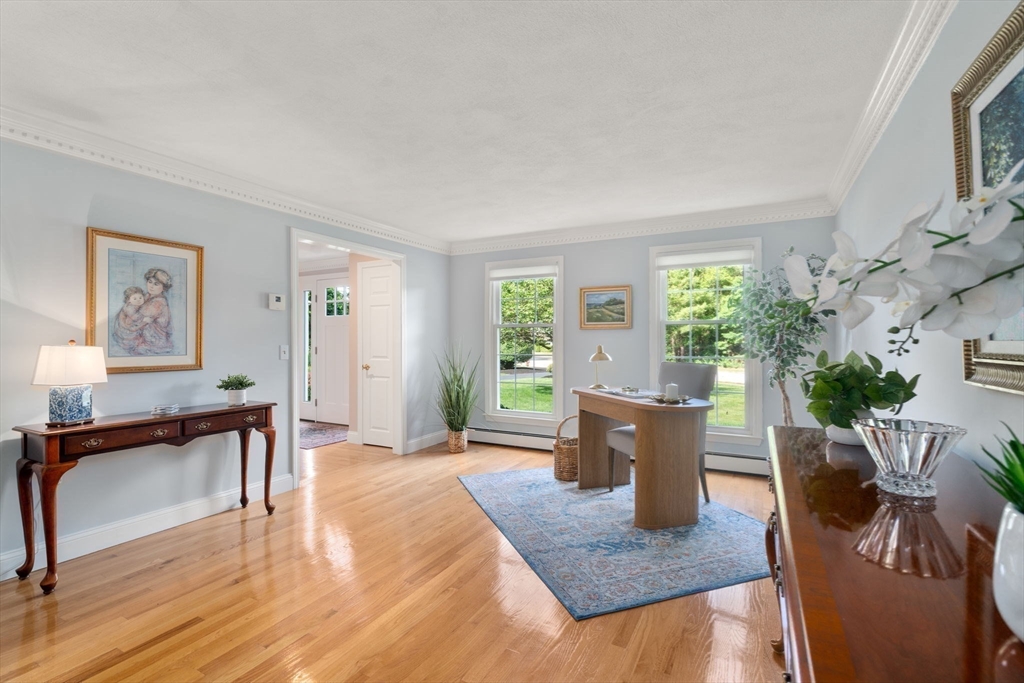 27 Oriole Road Medfield, MA 02052 - Photo 18 of 42