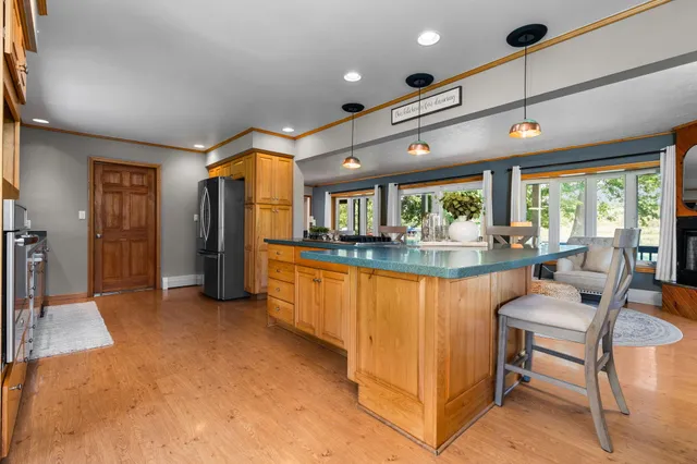 $749,000 | 4405 Shoreview Lane, Whitmore Lake, MI 48189