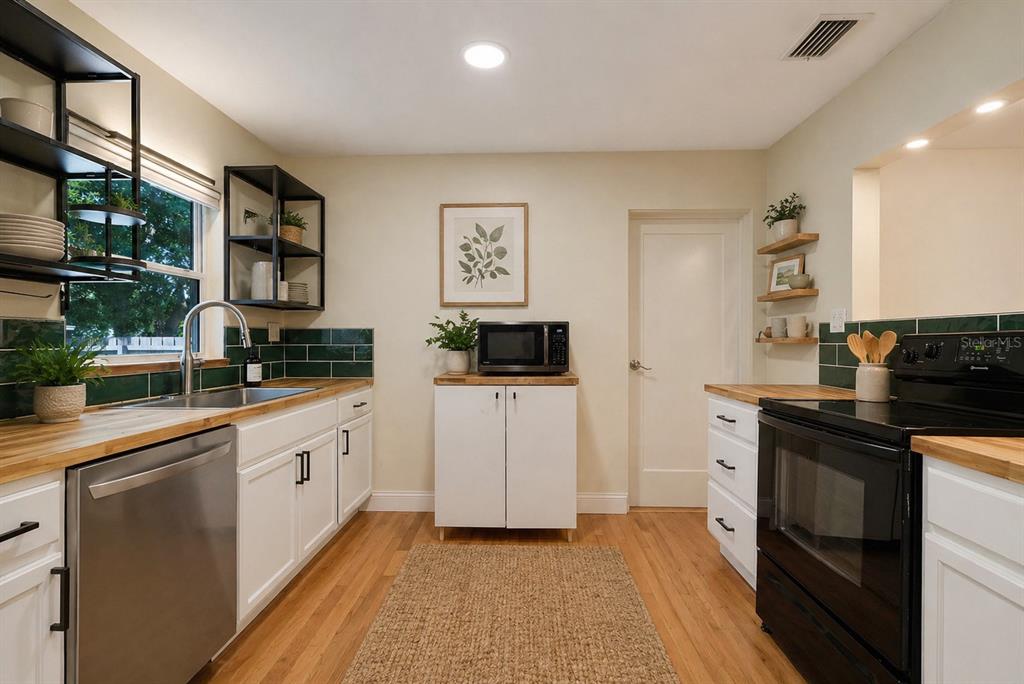 1818 Garvin Street Orlando, FL 32803 - Photo 13 of 35