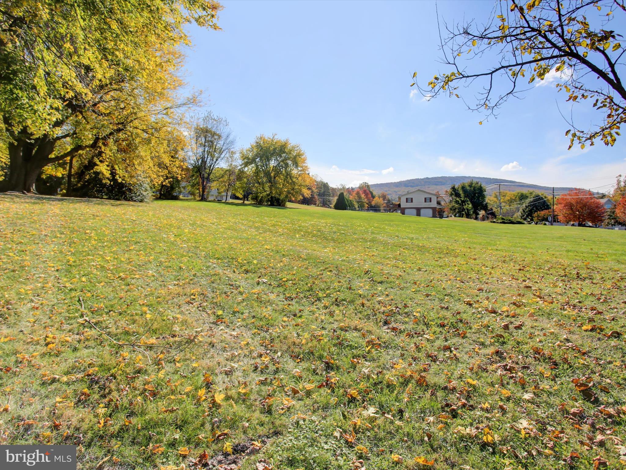 13740 Lower Edgemont Road Waynesboro, PA 17268 - Photo 25 of 34 a view of an outdoor space and a yard