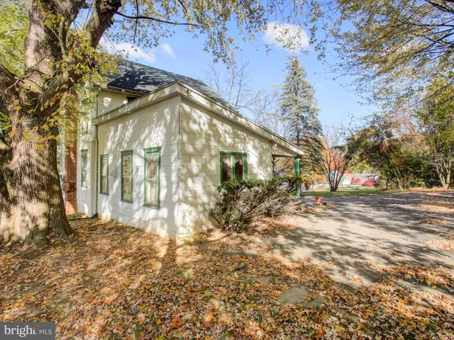 $304,900 | 13740 Lower Edgemont Road, Waynesboro, PA 17268