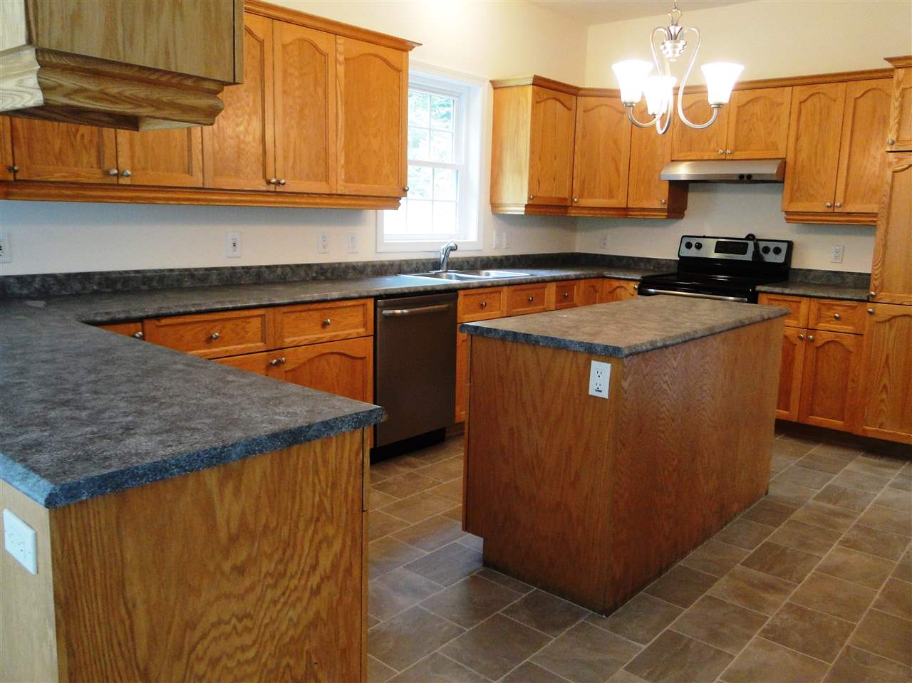 465 Raccoon Hill Road Salisbury, NH 03268 - Photo 9 of 35