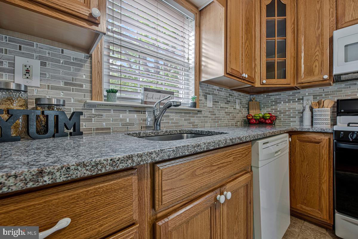 26 Kempton Road Glen Burnie, MD 21060 - Photo 12 of 35