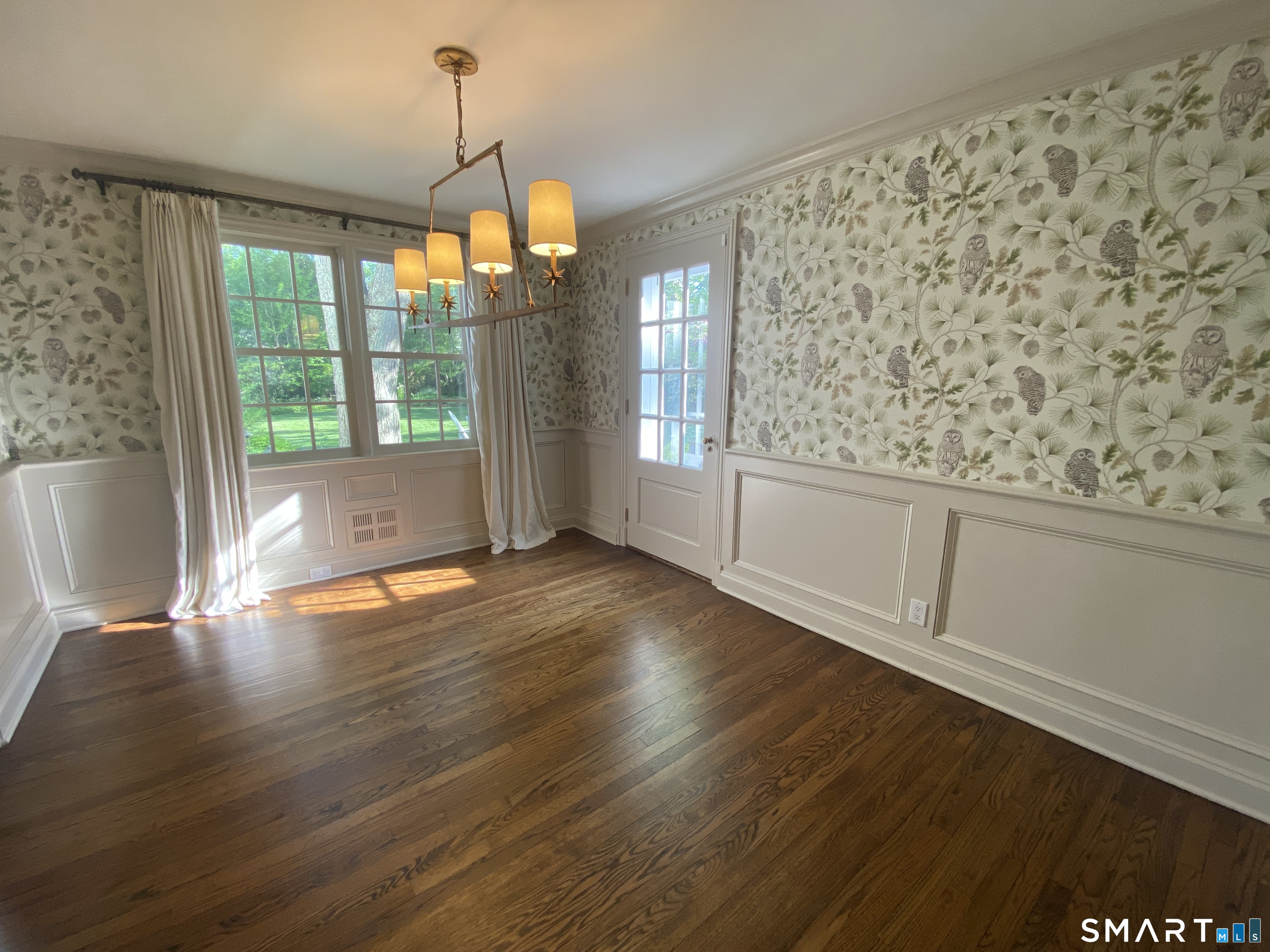 51 Hawthorne Road New Canaan, CT 06840 - Photo 9 of 20