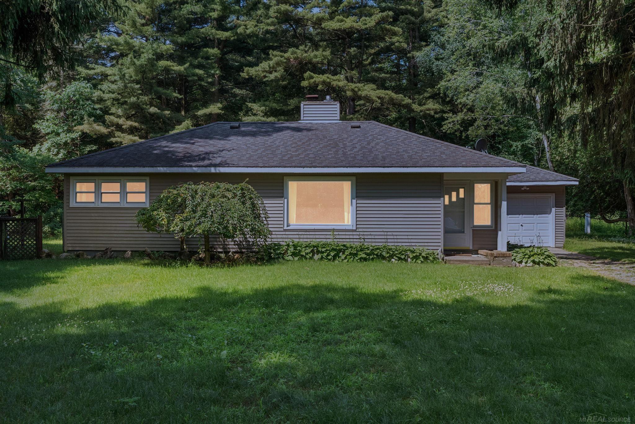 2630 Lakeshore Road Applegate, MI 48401 - Photo 36 of 39
