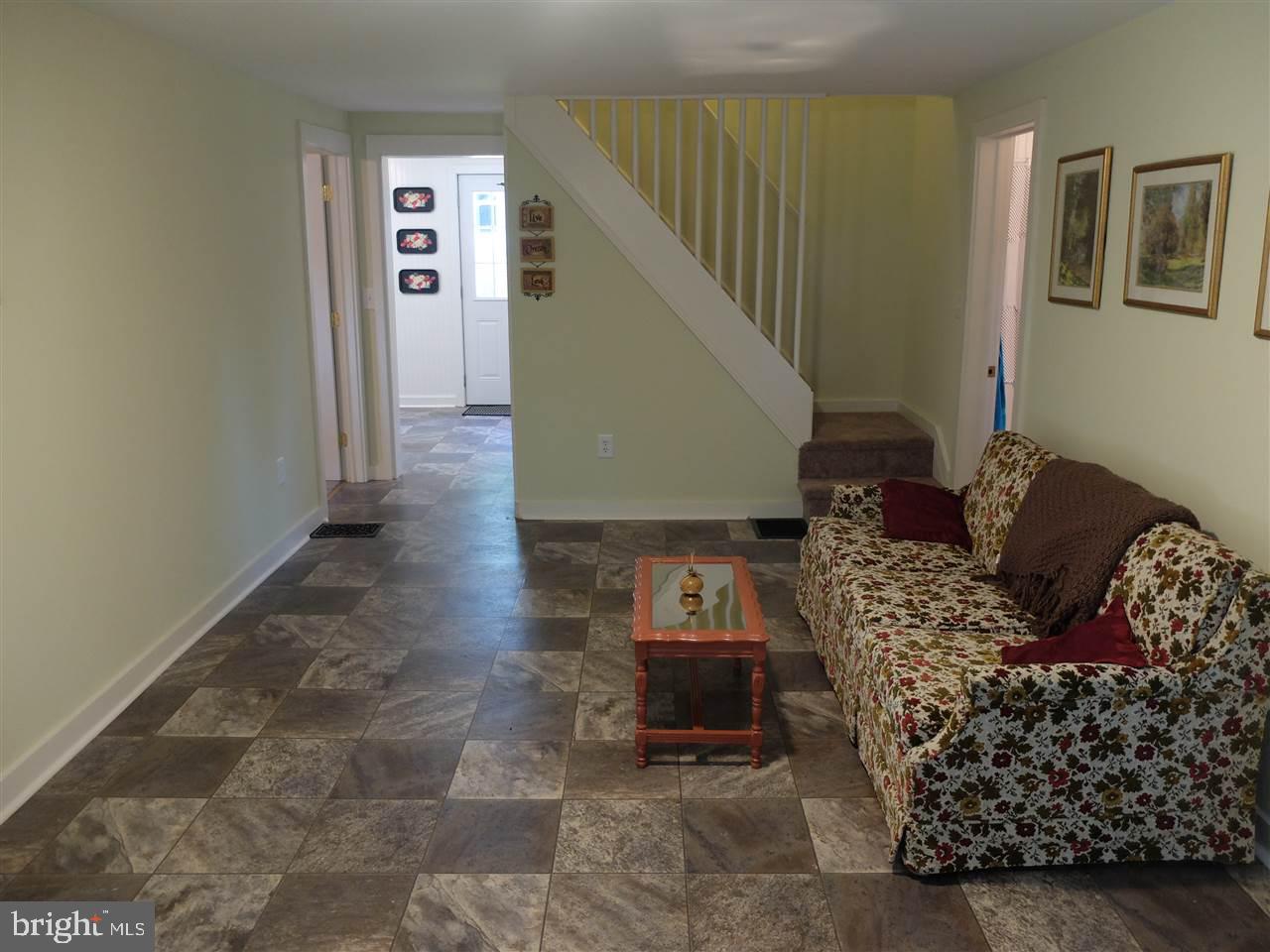 3811 Colonial Road Harrisburg, PA 17109 - Photo 3 of 21 Gallery Image 3