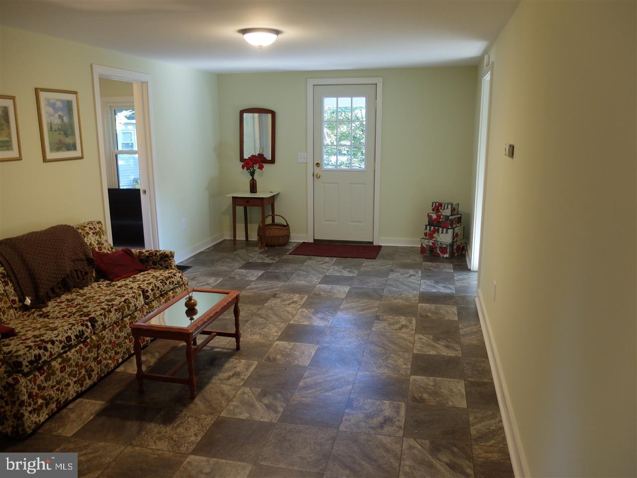 3811 Colonial Road Harrisburg, PA 17109 - Photo 4 of 21 Gallery Image 4