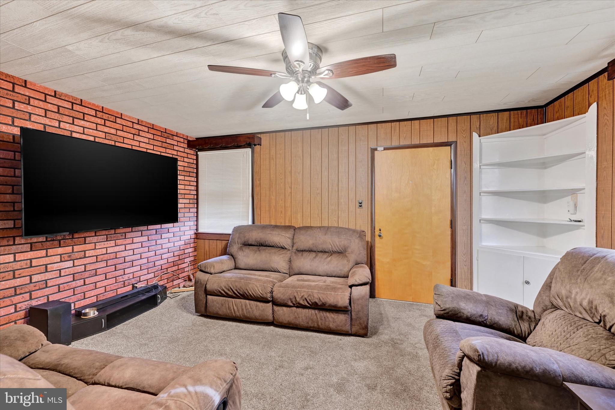 3104 Sollers Point Road Dundalk, MD 21222 - Photo 11 of 35