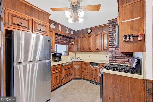 $240,000 | 3104 Sollers Point Road, Dundalk, MD 21222