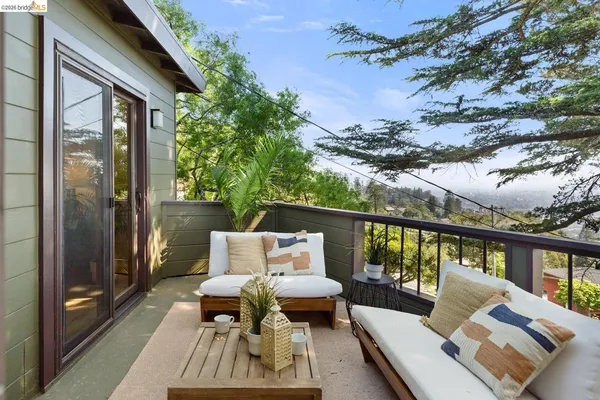 $1,695,000 | 1085 Creston Road, Berkeley, CA 94708