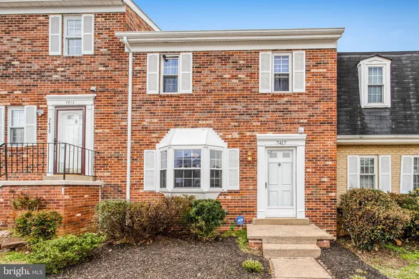 $499,999 | 7417 Rhondda Drive, Lorton, VA 22079