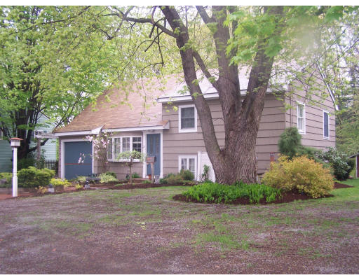 27 Davidson Road Framingham, MA 01701 - Photo 1 of 24