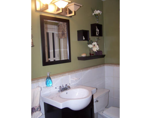 27 Davidson Road Framingham, MA 01701 - Photo 13 of 24