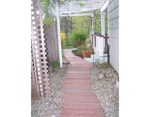 27 Davidson Road Framingham, MA 01701 - Photo 20 of 24
