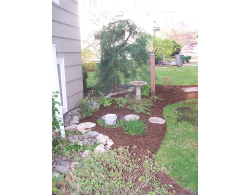 27 Davidson Road Framingham, MA 01701 - Photo 4 of 24