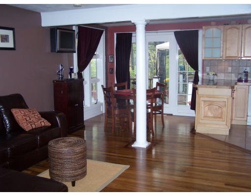 27 Davidson Road Framingham, MA 01701 - Photo 9 of 24