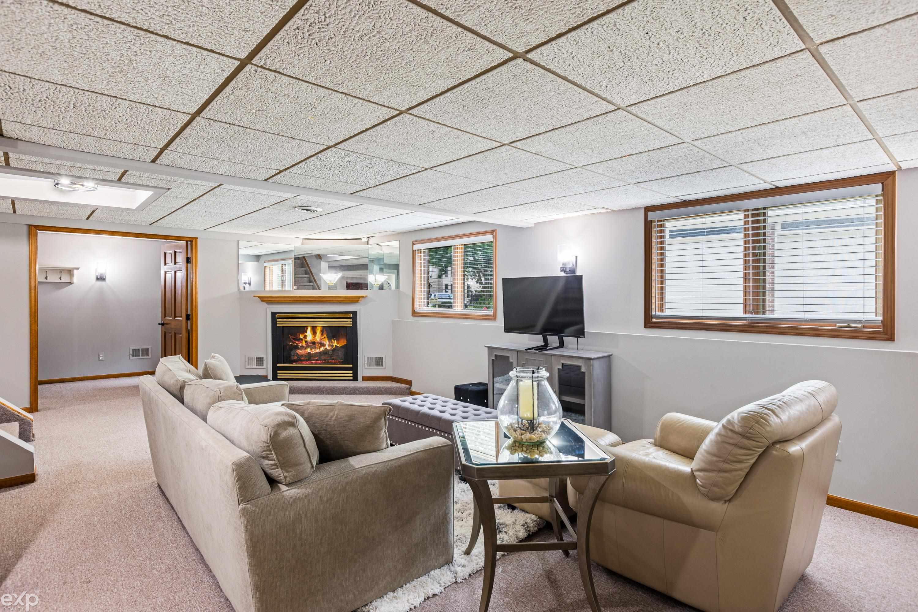 3740 Merriweather Lane Rochester Hills, MI 48306 - Photo 23 of 56