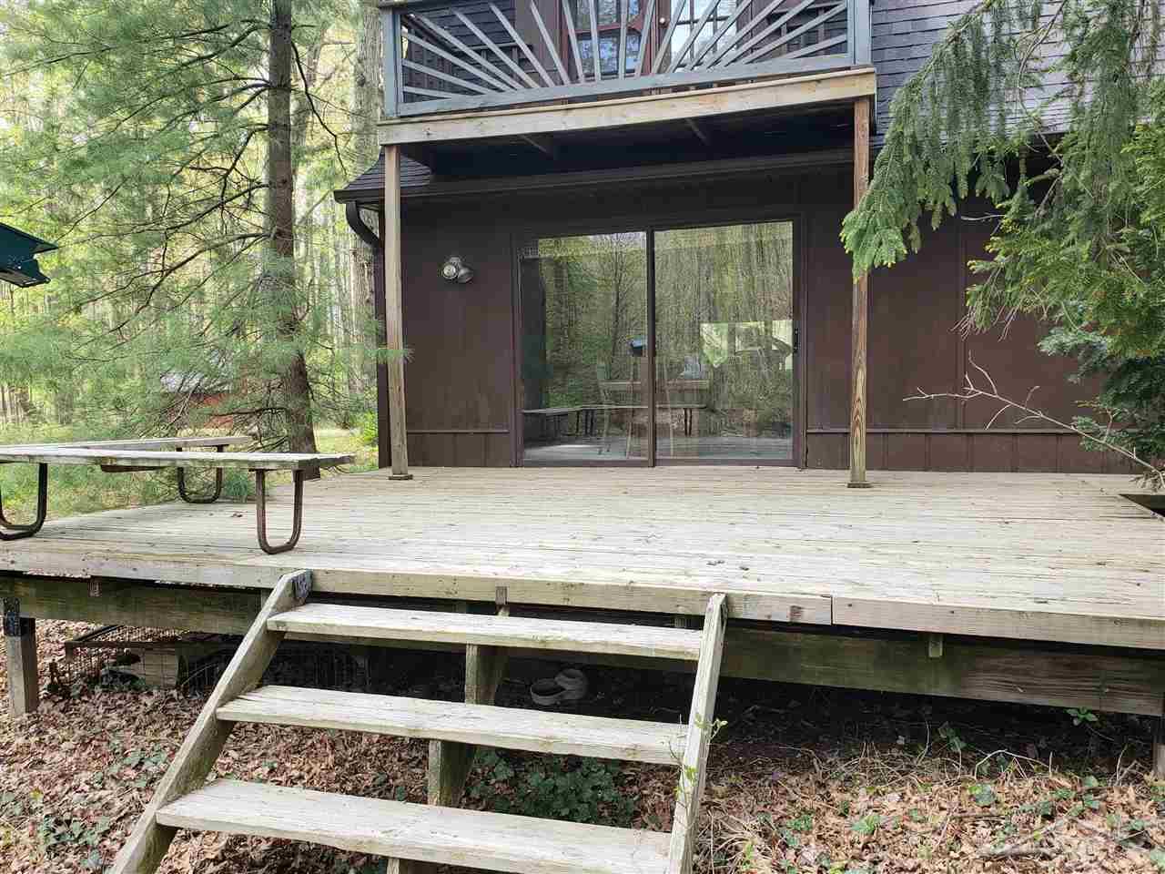2851 South Brennan Road Hemlock, MI 48626 - Photo 25 of 35 Deck