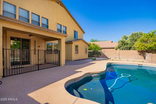 $3,200 | 7842 West Andrea Drive, Peoria, AZ 85383