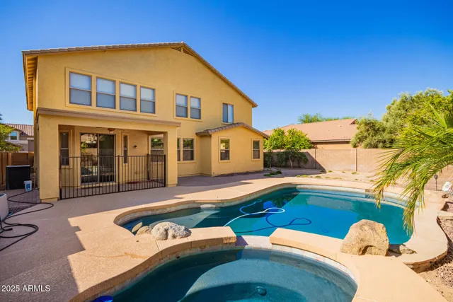 $3,200 | 7842 West Andrea Drive, Peoria, AZ 85383