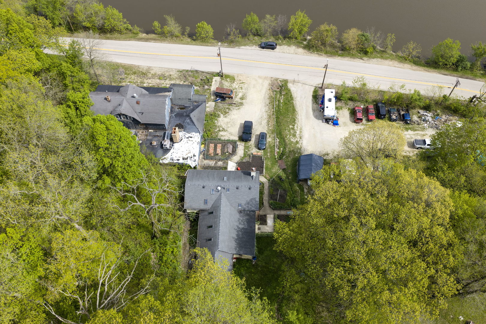 35W333 Riverside Drive St. Charles, IL 60174 - Photo 11 of 29