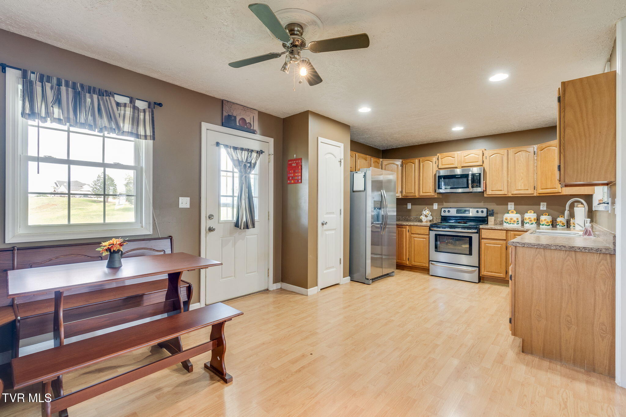 281 Forest Road Mosheim, TN 37818 - Photo 9 of 33 008