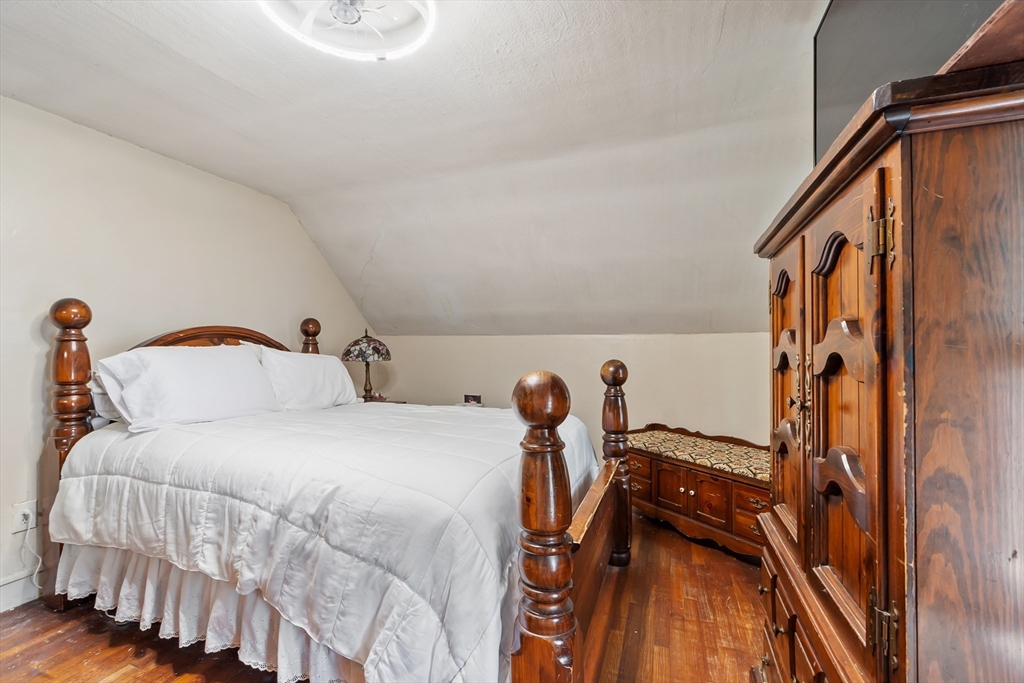 53 Corbett Street Lowell, MA 01852 - Photo 22 of 33