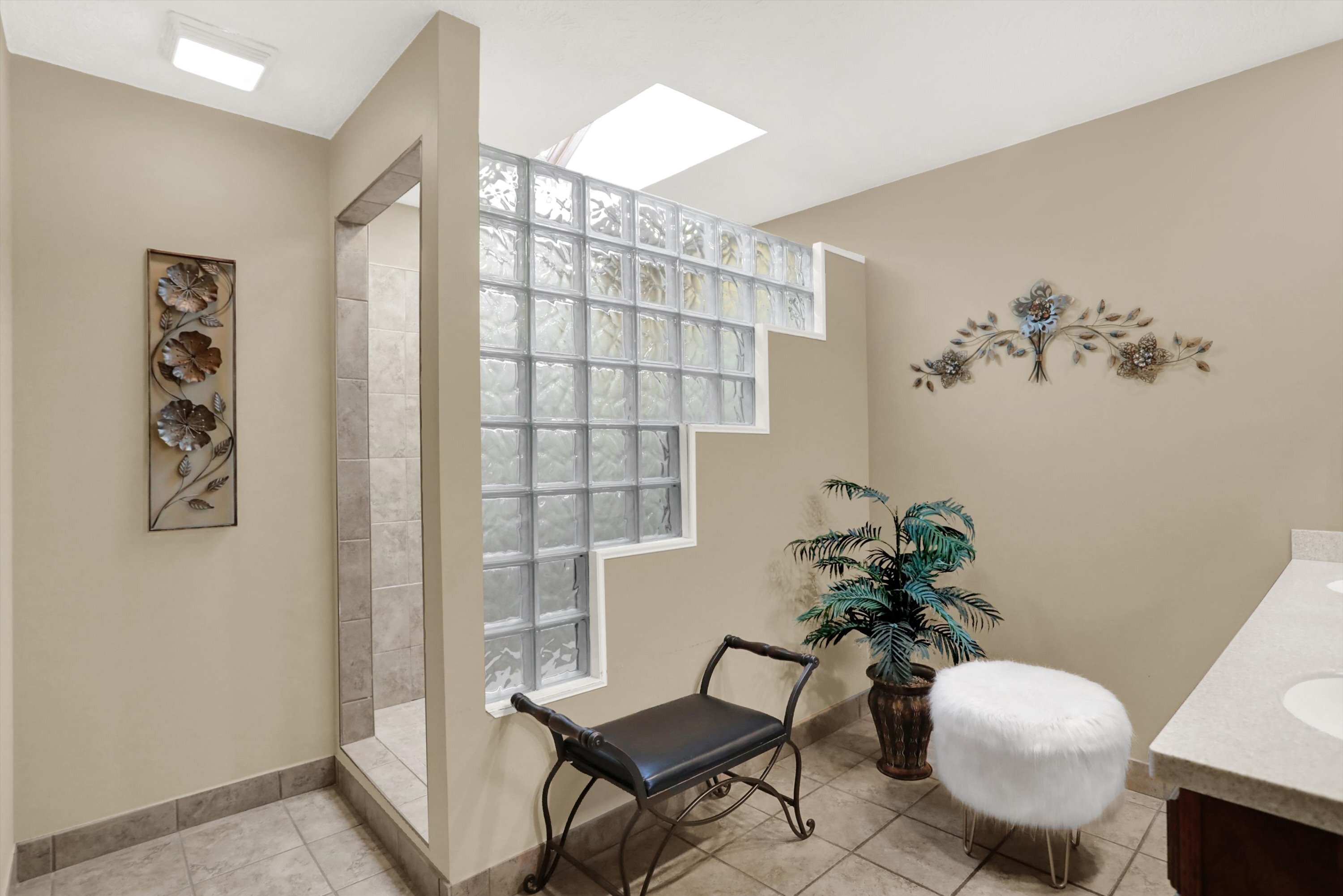10221 Thompson Road Indianapolis, IN 46239 - Photo 34 of 68 Gallery Image 34