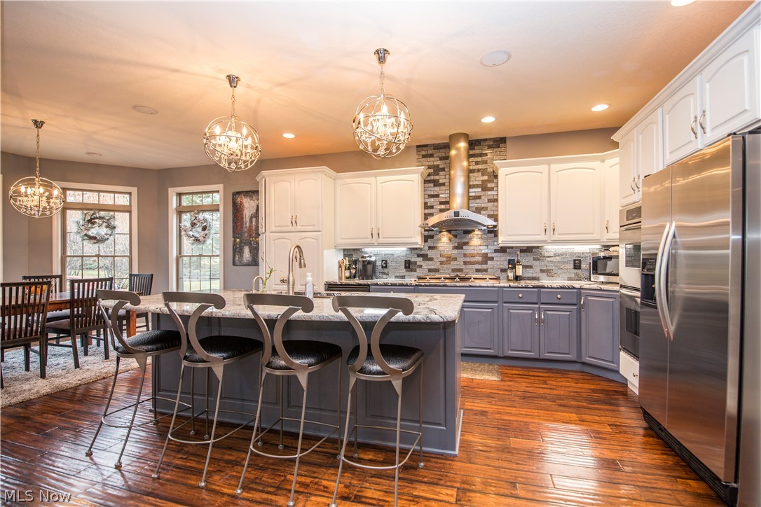 6155 Isley Road Northwest Canton, OH 44718 - Photo 19 of 35 Gorgeous Gourmet Kitchen