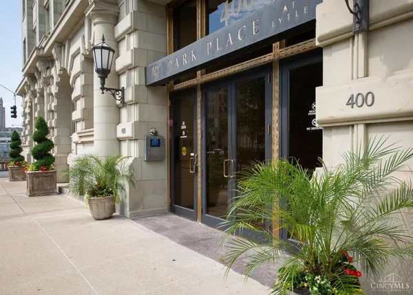 $4,000 | 400 Pike Street, Unit 601, Cincinnati, OH 45202