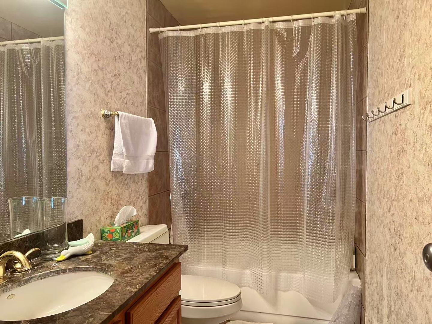 5320 North Sheridan Road, Unit 2203 Chicago, IL 60640 - Photo 11 of 27