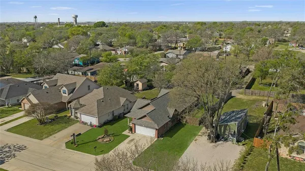 $339,000 | 810 Maples Avenue, McKinney, TX 75069