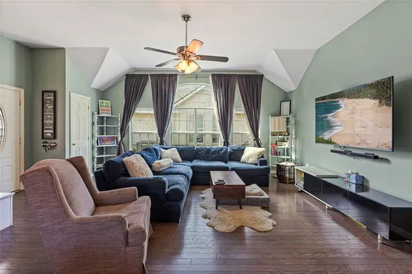$339,000 | 810 Maples Avenue, McKinney, TX 75069