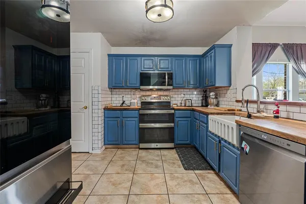 $339,000 | 810 Maples Avenue, McKinney, TX 75069