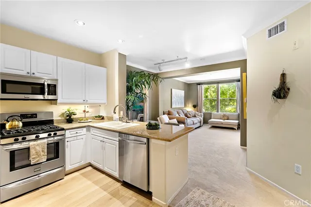 $650,000 | 3247 Watermarke Place, Irvine, CA 92612