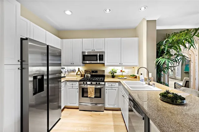 $650,000 | 3247 Watermarke Place, Irvine, CA 92612