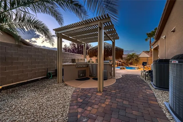 $1,175,000 | 2764 Kilwinning Drive, Henderson, NV 89044