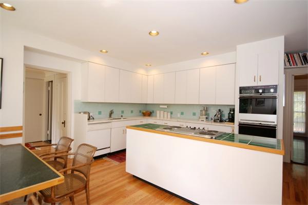 4 Washington Street Lexington, MA 02421 - Photo 6 of 12