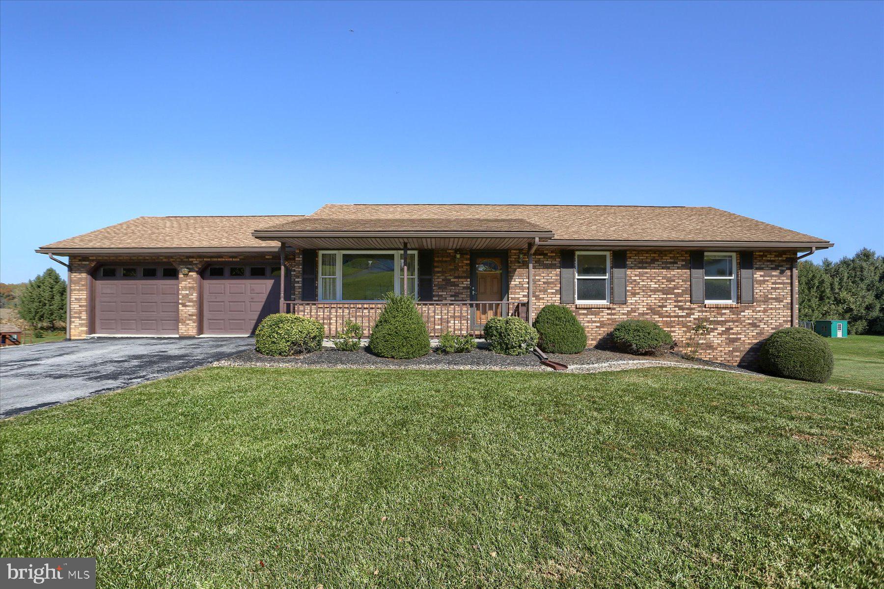 Welcome home to 921 Petersburg Rd!