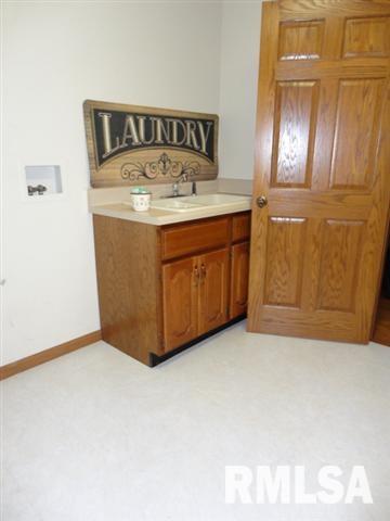 39 Watch Hill Road Rock Island, IL 61201 - Photo 15 of 24 Gallery Image 15