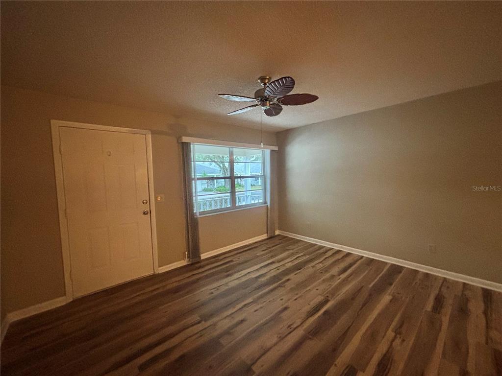 8431 Southwest 90th Lane, Unit E Ocala, FL 34481 - Photo 3 of 23