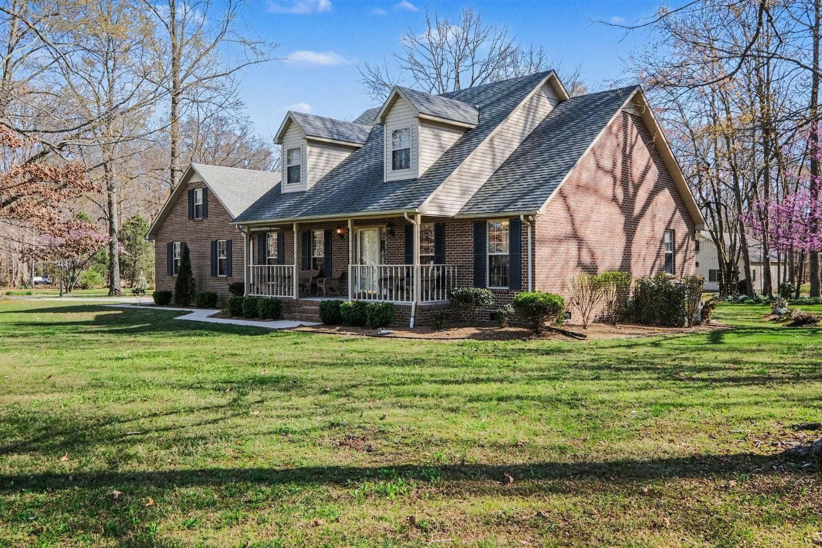 875 Sixteenth Model Road Manchester, TN 37355 - Photo 2 of 37 Gallery Image 2
