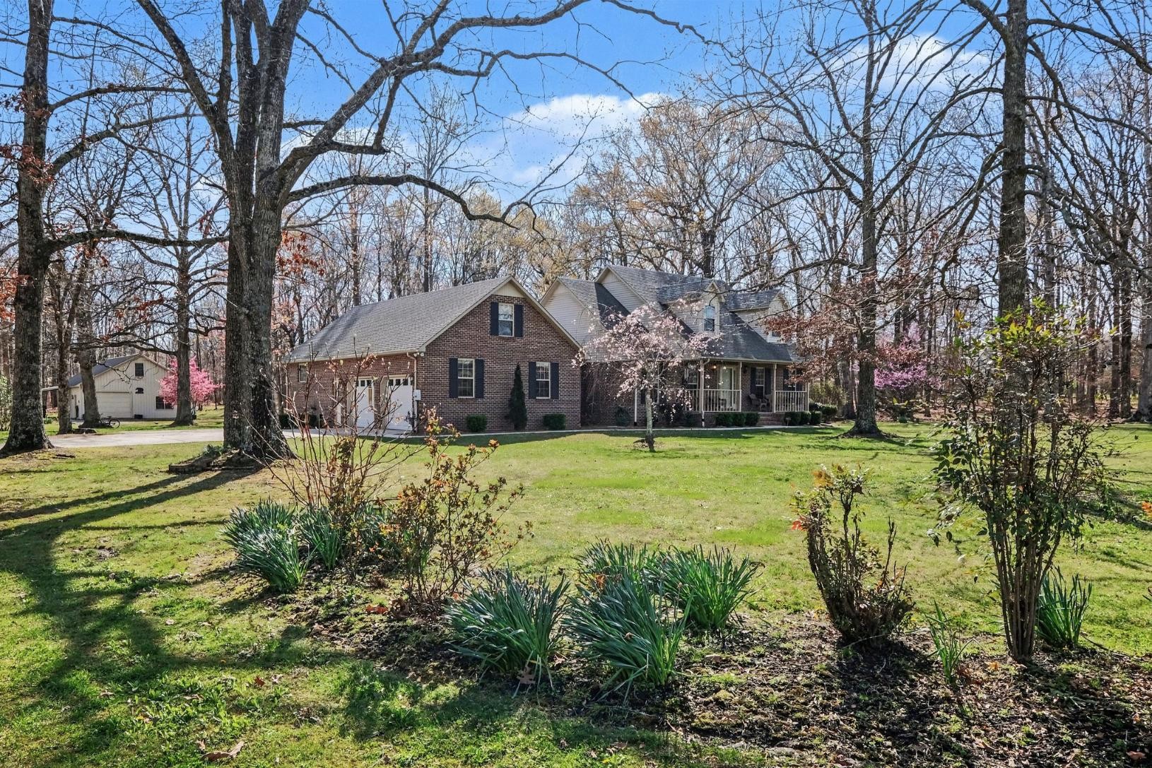 875 Sixteenth Model Road Manchester, TN 37355 - Photo 3 of 37 Gallery Image 3