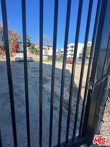 $4,800,000 | 10821 West Magnolia Boulevard, North Hollywood, CA 91601