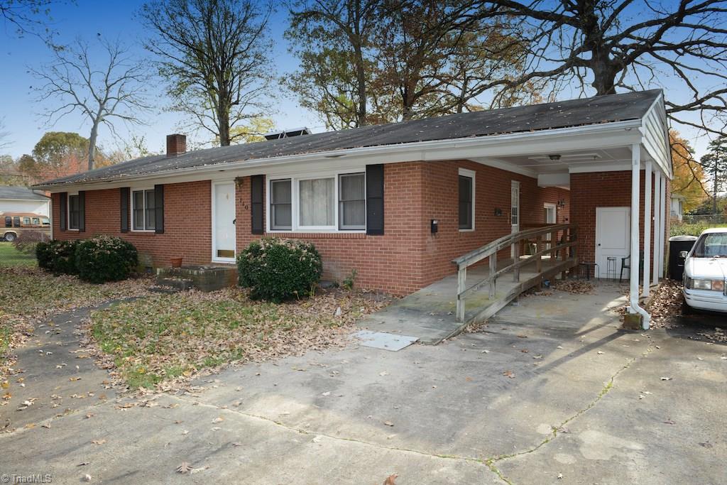 710 Summit Road High Point, NC 27265 - Photo 2 of 30